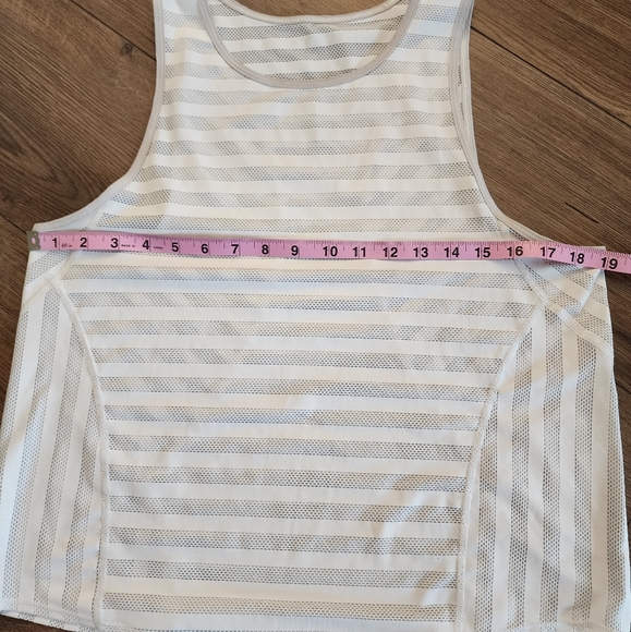 Lululemon mesh tank top - Picture 4 of 4